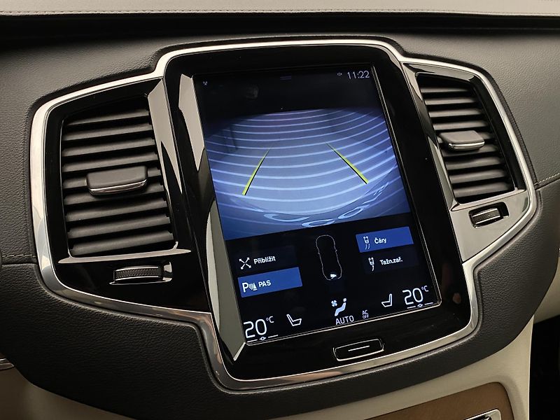 Volvo XC90 D5 AWD INSCRIPTION REZERVACE - fotka 49 z 49