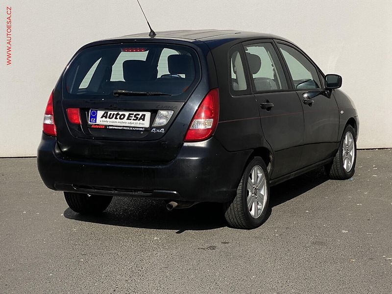 Suzuki Liana (2002) 1.6i 4x4, AC - fotka 4 z 15