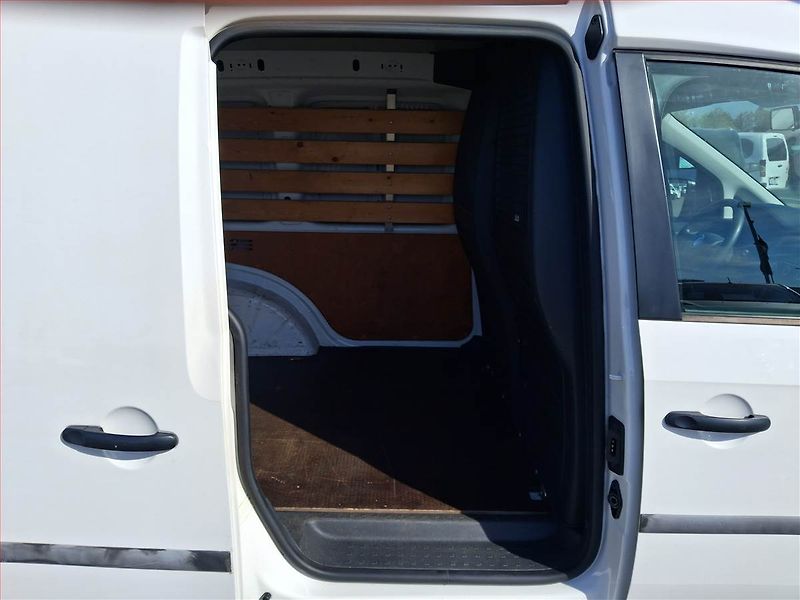 Volkswagen Caddy (2019) 2.0 TDI, ČR, DPH - fotka 12 z 17