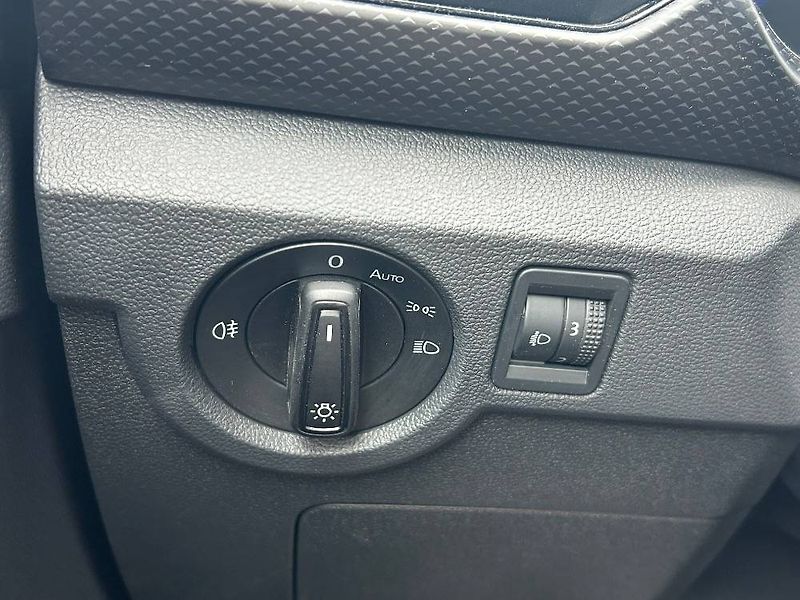Volkswagen T-Cross Life 5G 1,0TSi - fotka 20 z 25