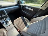 Volkswagen Passat (2011) 2,0 TDI DSG Highline BMT - náhled 8