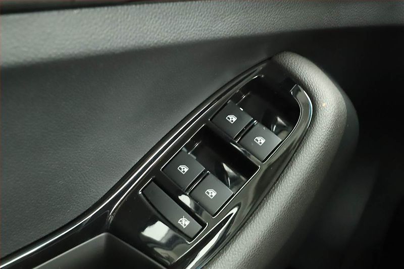 Chevrolet Orlando (2014) 2.0 VCDi, 7 míst, Tempomat - fotka 11 z 15