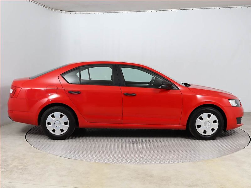 Škoda Octavia (2015) 1.2 TSI - fotka 6 z 12