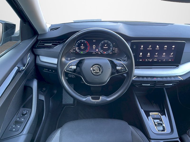 Škoda Octavia (2023) 2.0 TDI 110kW DSG Estate Ambit - fotka 6 z 35