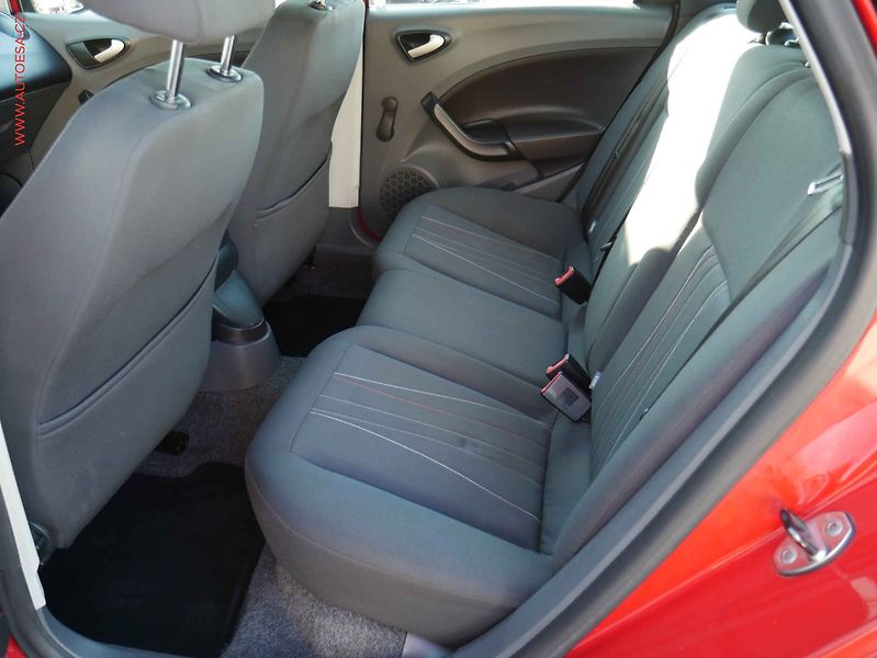 Seat Ibiza (2012) 1.4i, ČR, AC, STK8/28 - fotka 10 z 16