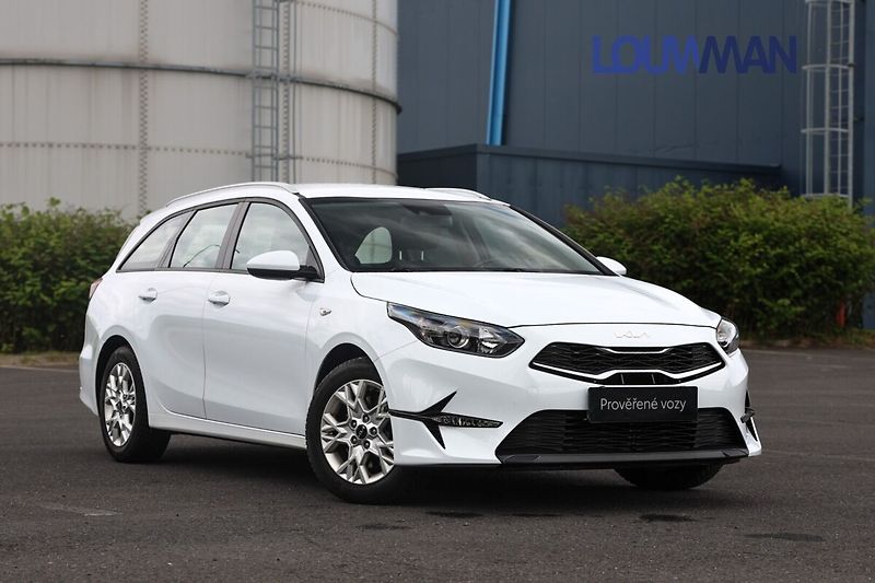 Kia Ceed 1.5 T-GDI SPIN - fotka 19 z 22