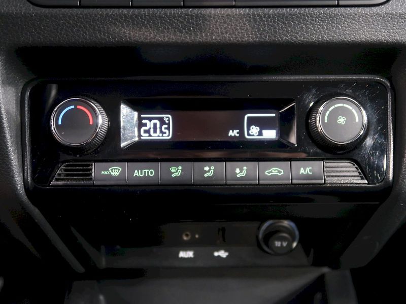 Škoda Fabia (2016) STYLE 1.2TSI 66KW - fotka 23 z 29
