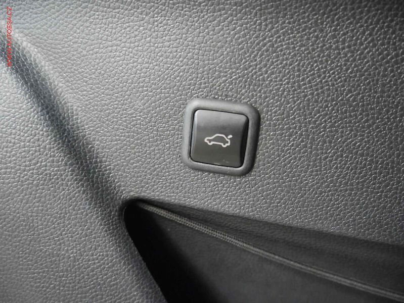 Škoda Fabia (2009) 1.2 HTP, STK727 - fotka 16 z 16