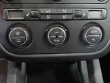 Volkswagen Golf (2007) 1.4i, autoAC - náhled 15