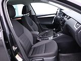 Škoda Octavia 1,6 TDI 85kW Ambition Fresh CZ - náhled 11