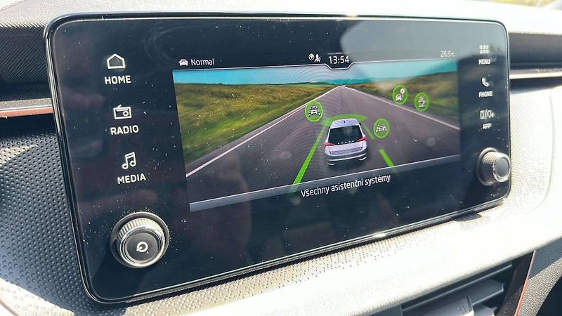 Škoda Scala Top Selection 1,0 TSI 85kW DSG - fotka 15 z 28