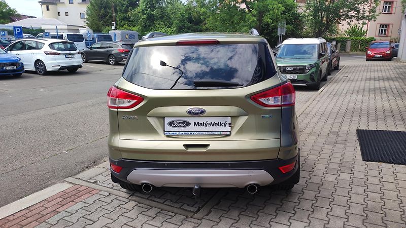 Ford Kuga (2014) - fotka 7 z 23