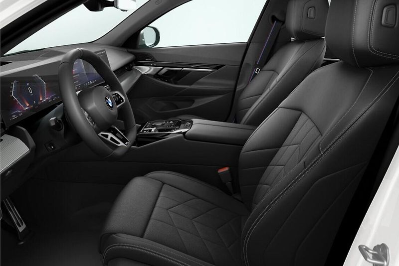 BMW Řada 5 540d xDrive Touring - fotka 3 z 4