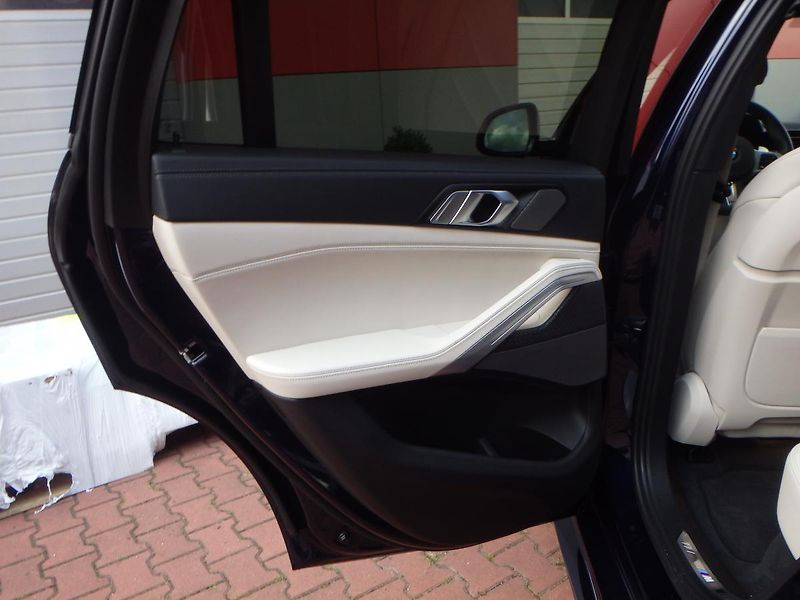 BMW X6 (2020) M 5.0i INDIVIDUAL  - fotka 17 z 28