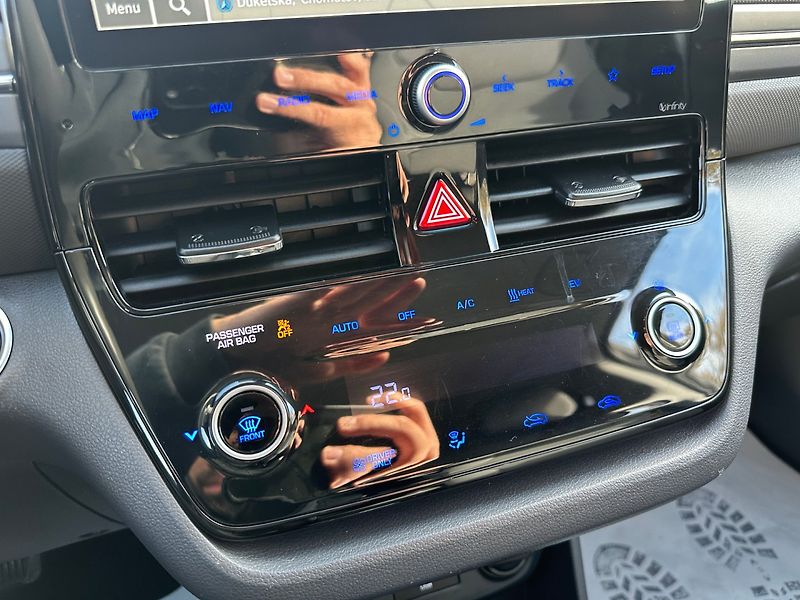 Hyundai IONIQ (2022) 38,3 kWh Level 5 SoH 100% - fotka 24 z 26