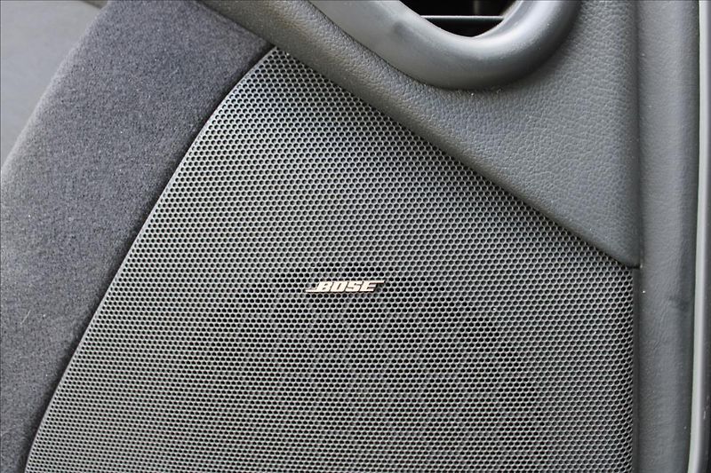 Mercedes-Benz Třídy S S 600 Long V12 / Lorinser - fotka 12 z 43