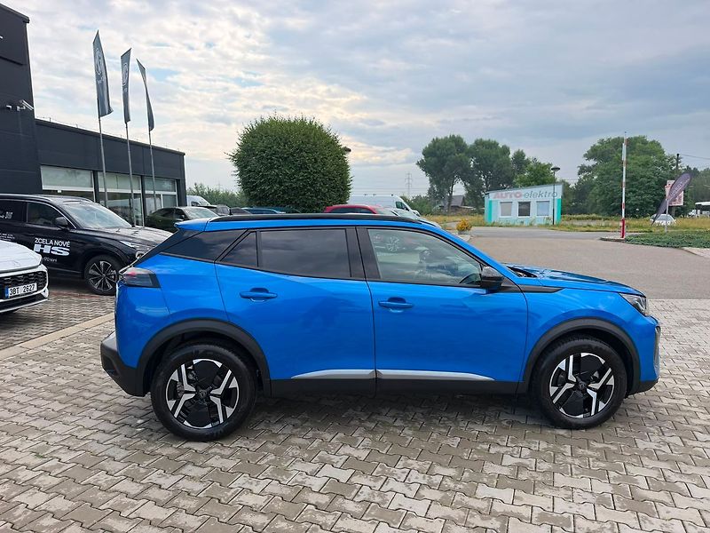 Peugeot 2008 ALLURE Pack 1.2PT 130 EAT8 - fotka 15 z 29