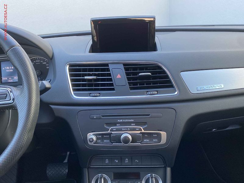 Audi Q3 (2013) 2.0 TDi quattro, S-line, AT - fotka 12 z 19