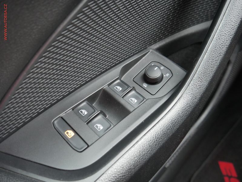Škoda Octavia (2020) 2.0 TDI, ČR, Ambition, LED - fotka 16 z 21