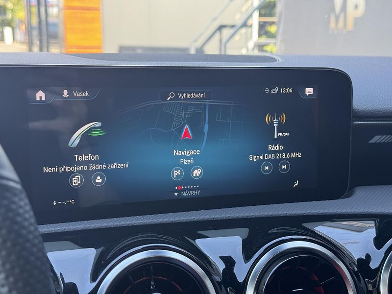 Mercedes-Benz Třídy A (2021) AMG 45 4MATIC+, MULTIBEAM  - fotka 30 z 56