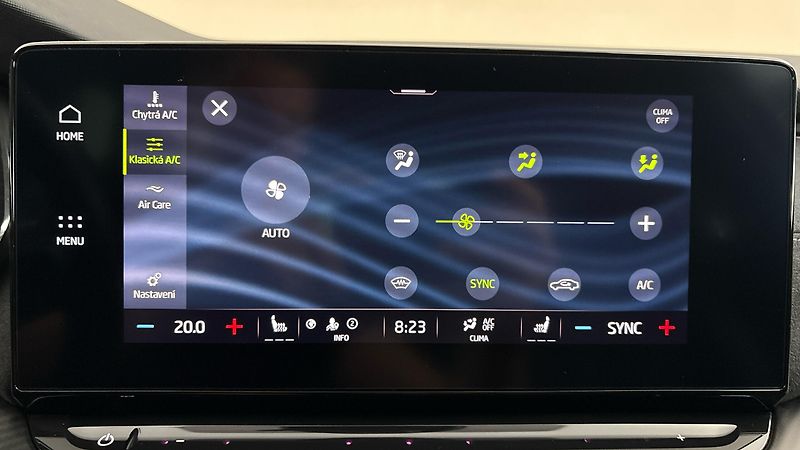 Škoda Octavia 2.0 TDI DSG RS - fotka 31 z 33