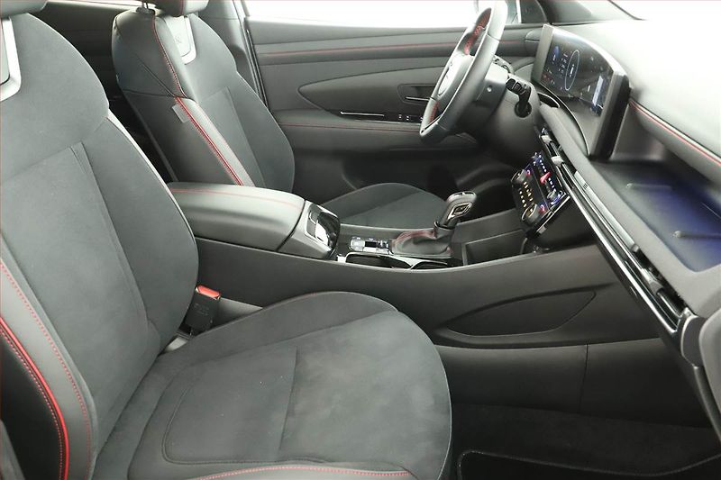 Hyundai Tucson (2025) 1.6 T-GDI, N- Line, Navigace - fotka 15 z 17