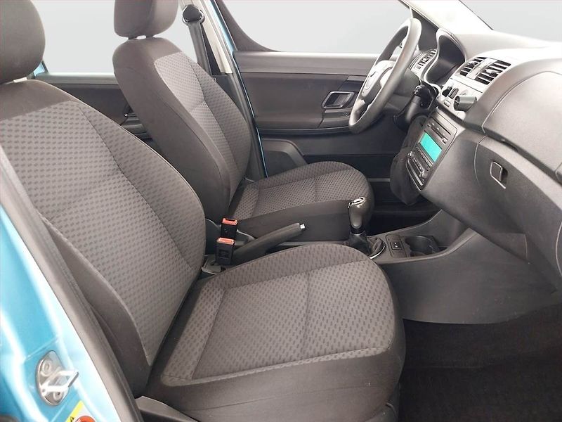 Škoda Roomster (2011) 1.2 TSI, Park. senzory - fotka 9 z 19