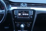 Volkswagen Passat (2015) 2.0 TDI, Automat, Kůže, Navi - náhled 12