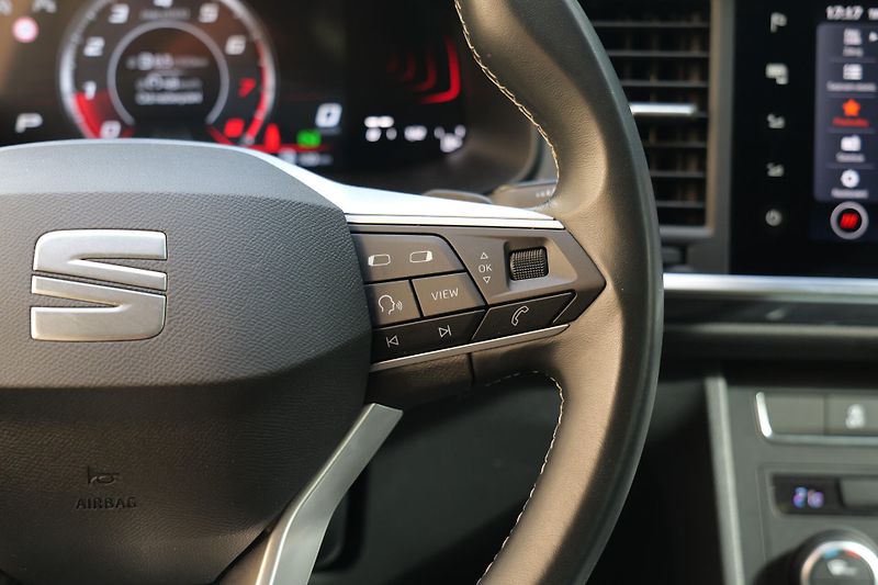 Seat Ateca 1.5 TSI DSG ACC Kam LED KESSY - fotka 18 z 34