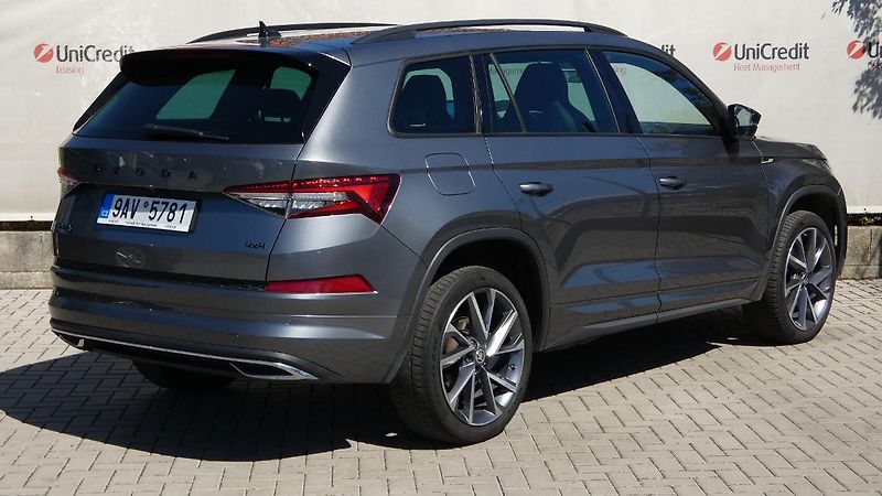 Škoda Kodiaq 2,0 TDI DSG 4x4 Sportline - fotka 3 z 27