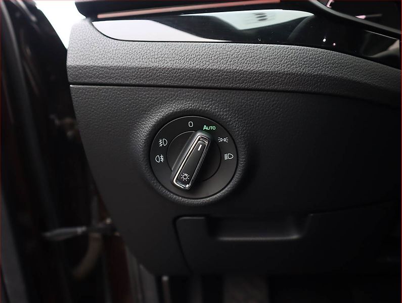 Škoda Superb (2016) Laurin&Klement 2.0 TDI, 4X4 - fotka 20 z 26