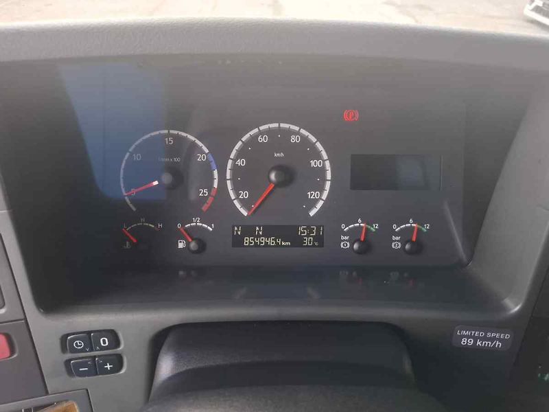 Scania R420 LA4X2 - fotka 21 z 42
