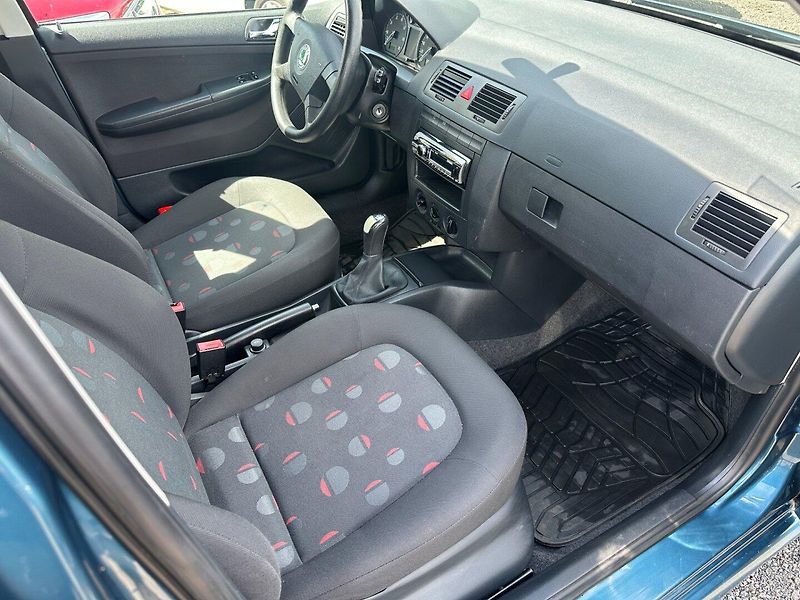 Škoda Fabia (2004) 1.4i 55Kw - fotka 13 z 18