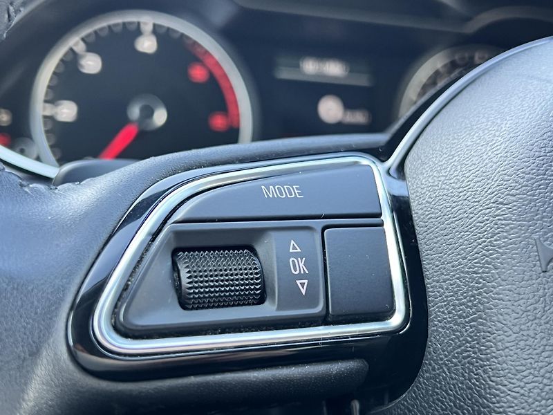 Audi A4 Allroad 2.0TDi QUATTRO AUTOMAT ALU - fotka 16 z 44