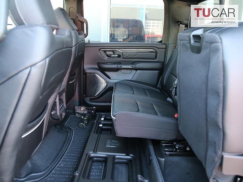 Dodge RAM (2026) 1500 Limited 5.7 V8 HEMI 2026 - fotka 38 z 43