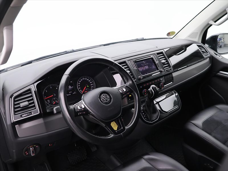 Volkswagen Multivan 2,0 TDI 150kW DSG Bulli Editio - fotka 25 z 32