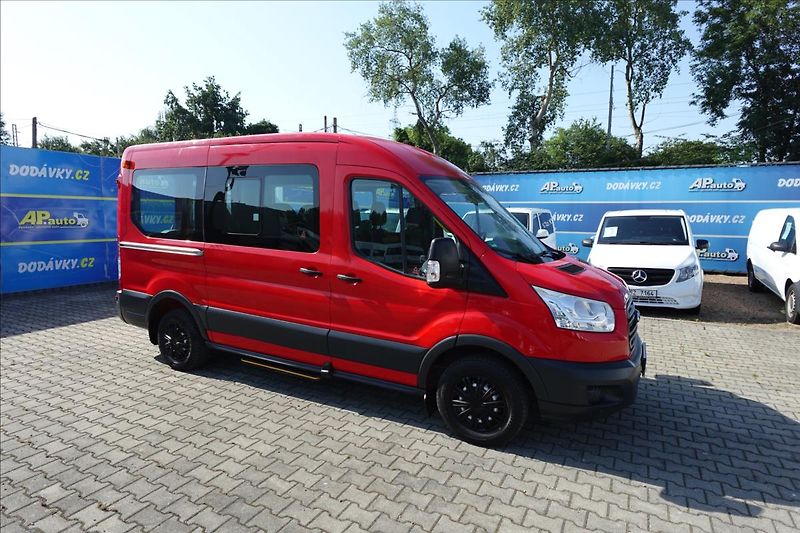Ford Transit 2,2 TDCi  L2H2 9MÍST BUS KLIMA - fotka 6 z 39