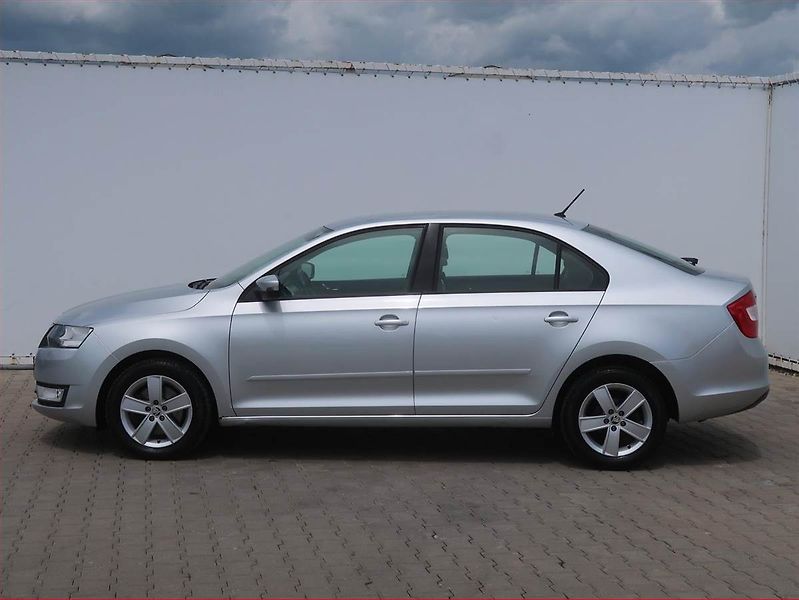 Škoda Rapid (2016) Ambition 1.2 TSI, Serv.kniha - fotka 3 z 16