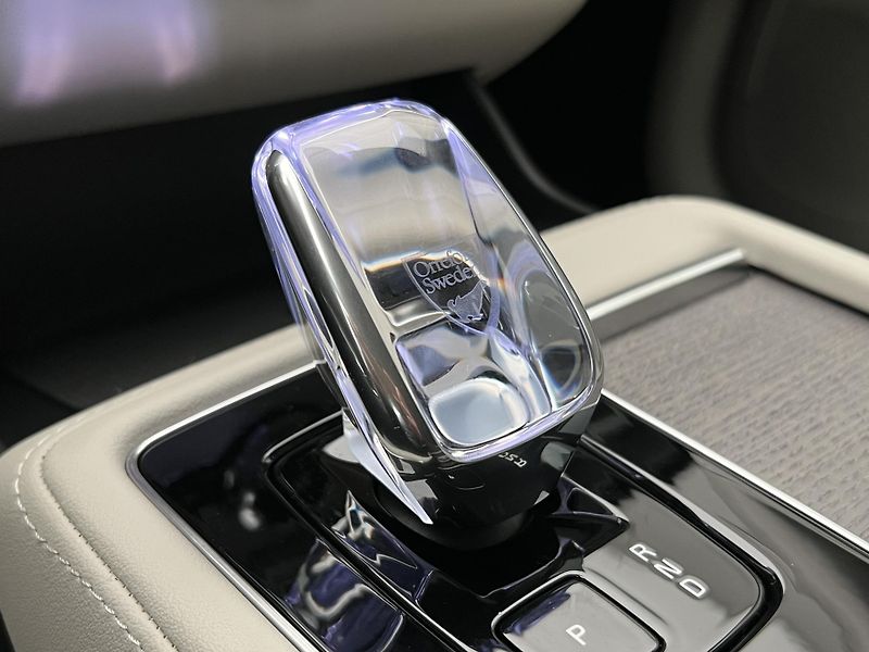 Volvo XC90 (2026) B5 AWD DARK PLUS AUT - fotka 30 z 47