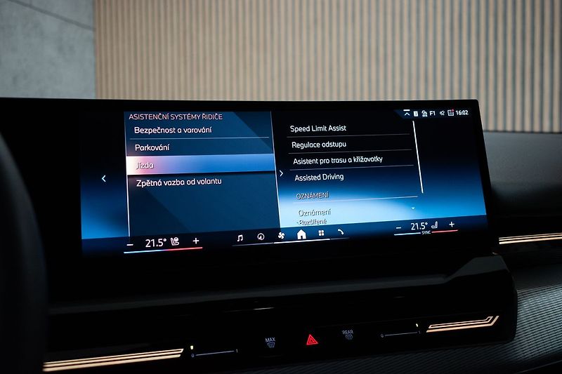 BMW Řada 5 540d xDrive ///M*ZÁRUKA*ČR 1.M - fotka 39 z 51