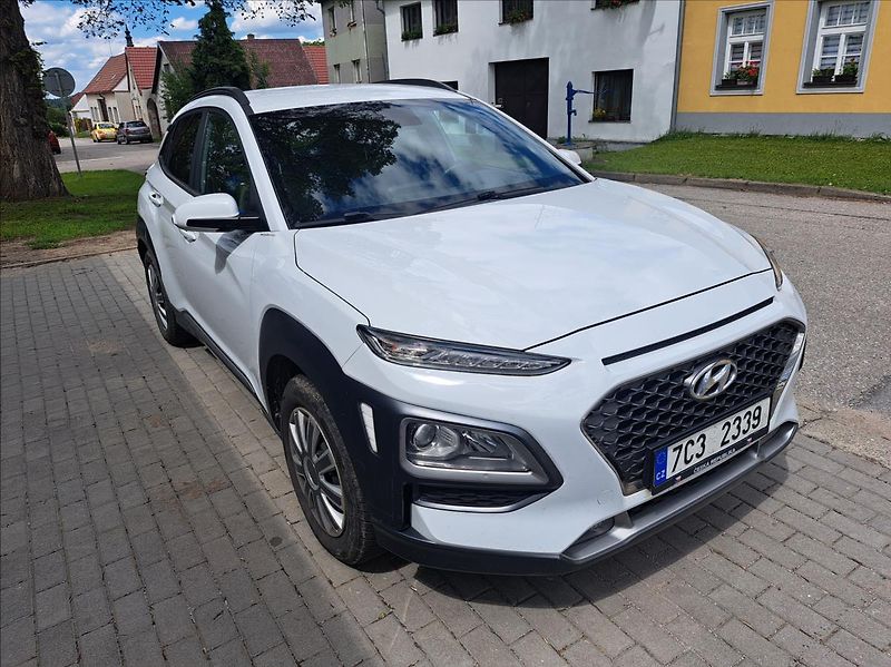 Hyundai Kona 1,0 T-GDI - fotka 13 z 56