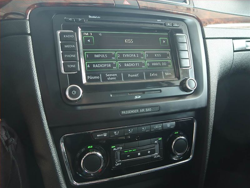 Škoda Superb (2010) 2.0 TDI, Automat, Navi, Xenony - fotka 12 z 15
