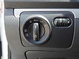 Volkswagen Golf (2009) 1.9TDi, AC, výhřev sed - náhled 14