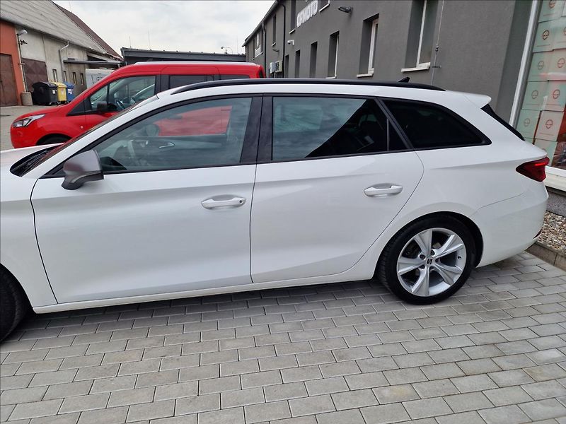 Seat Leon 2.0TDI 110kW DSG FR ST, 1.Maj - fotka 43 z 50