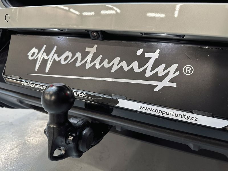 Cupra Leon (2026) SP 1.5 eTSI 150 DSG BLACK EDIT - fotka 11 z 27