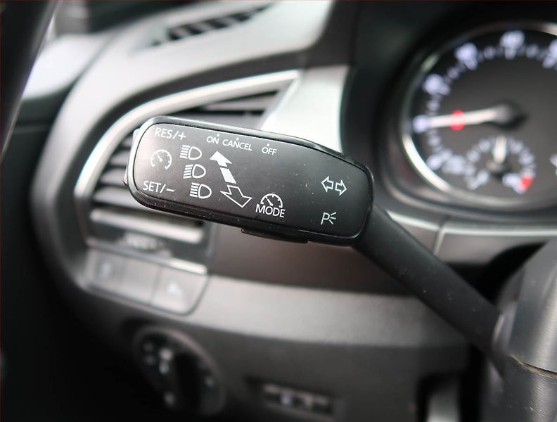 Škoda Fabia (2018) Style 1.0 TSI, Navi, Tempomat - fotka 19 z 20