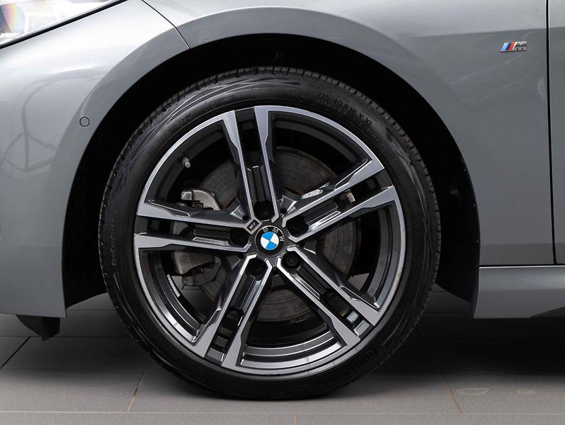 BMW Řada 2 220i Gran Coupé - fotka 6 z 23