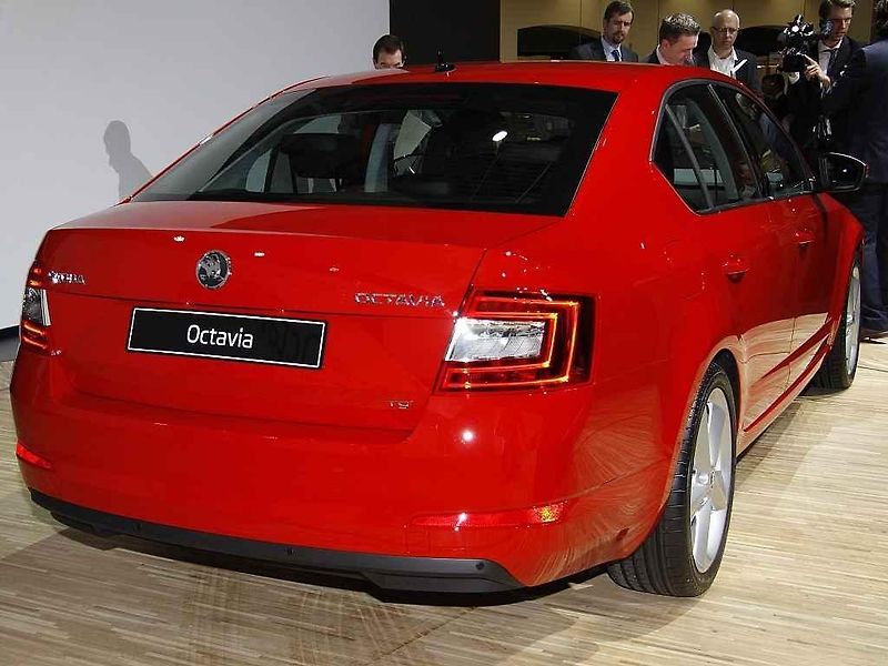 Společnost Škoda Auto představila 11. prosince v Mladé Boleslavi třetí generaci stěžejního modelu Octavia. Vyrábět se má v příštím roce a světovou premiéru si odbude na začátku března na autosalonu v Ženevě.