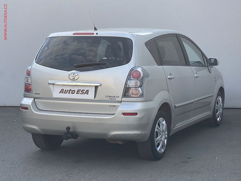 Toyota Corolla Verso (2008) 2.2 D-4D, AC, TZ, park.asist - fotka 4 z 16