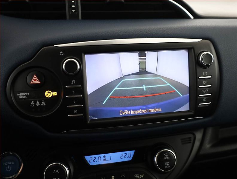 Toyota Yaris (2018) 1.5 Hybrid, Automat - fotka 14 z 19